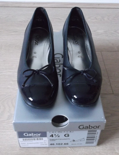 Gabor black leather patent