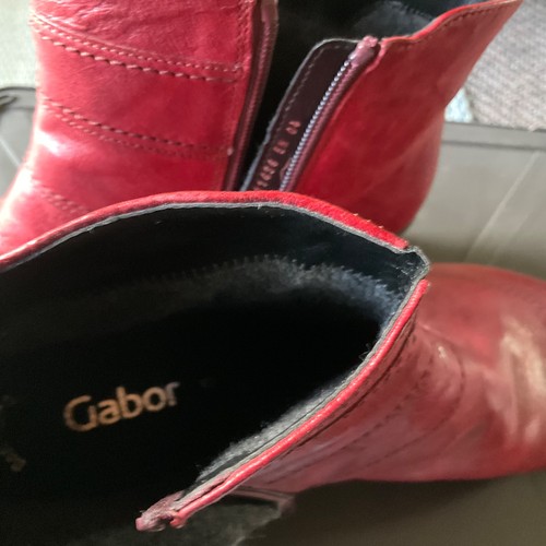 Gabor womens boots size - 8,