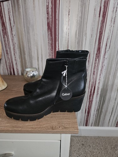 New with tags - womens, gabor